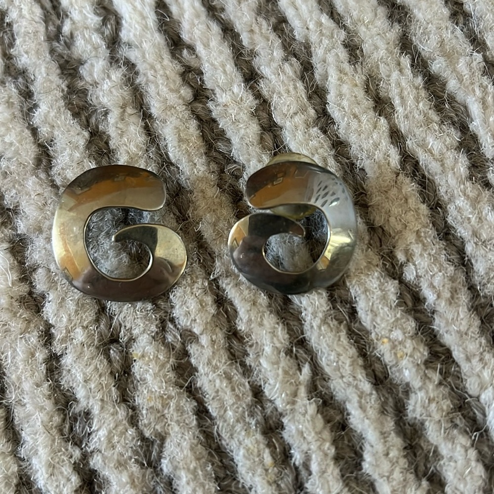 Vintage Carlton Ridge Silver Earrings
